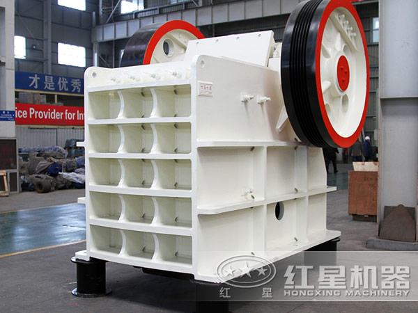 420tph砸石機:鄂破機 420tph砸石機:鄂破機