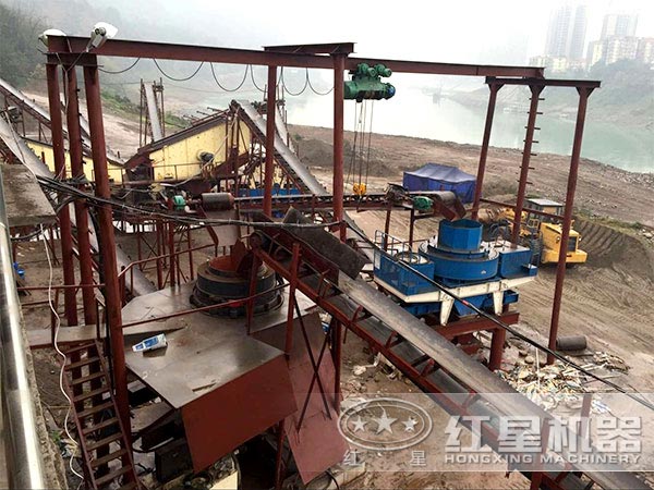 河卵石制砂生產(chǎn)線工作現(xiàn)場 河卵石制砂生產(chǎn)線工作現(xiàn)場