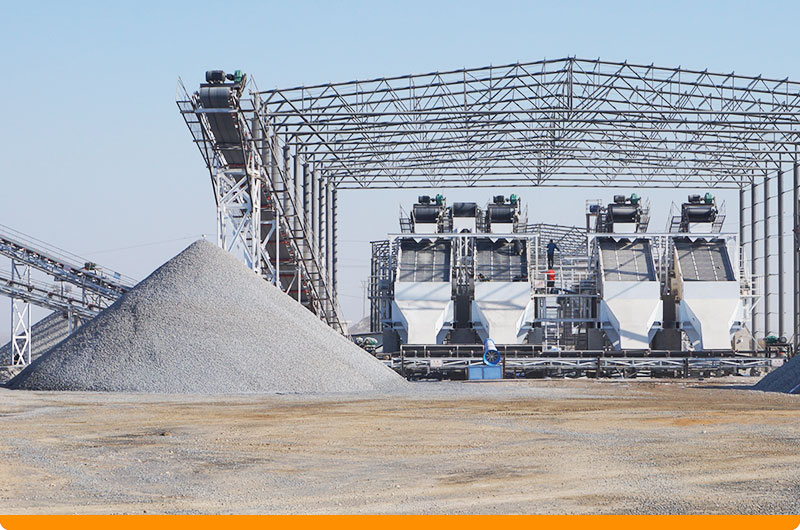 河北某石灰石破碎現(xiàn)場(chǎng):成品砂 河北某石灰石破碎現(xiàn)場(chǎng):成品砂