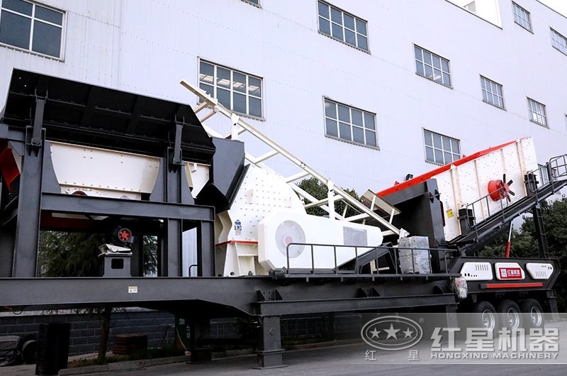 可流動的全自動錘式粉碎機配振動篩，實現一次成型，篩分多種規格