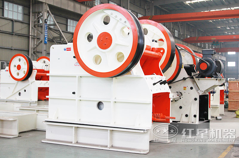 鄂式破碎機(jī),粗碎處理,破碎比大,耐磨抗沖擊 鄂式破碎機(jī),粗碎處理,破碎比大,耐磨抗沖擊