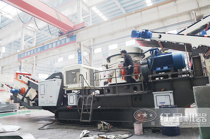 大型環(huán)保履帶移動圓錐中細(xì)碎+篩分一體機(jī)礦山粉碎機(jī)