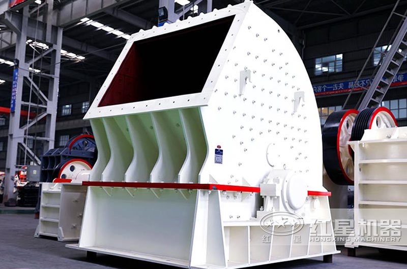 重錘式破碎機(jī):一次成型,減少成本40% 重錘式破碎機(jī):一次成型,減少成本40%