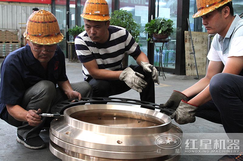 紅星圓錐破碎機有嚴格的技術、質量控制