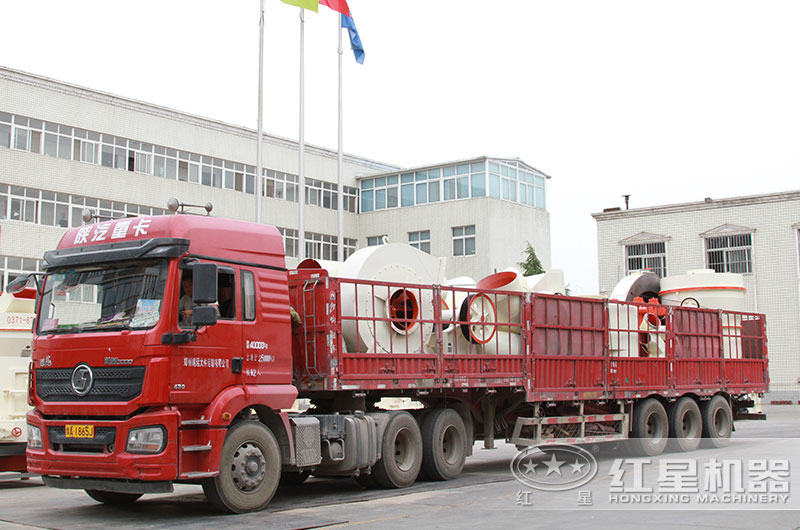 石灰石磨粉生產(chǎn)線設(shè)備發(fā)貨 石灰石磨粉生產(chǎn)線設(shè)備發(fā)貨