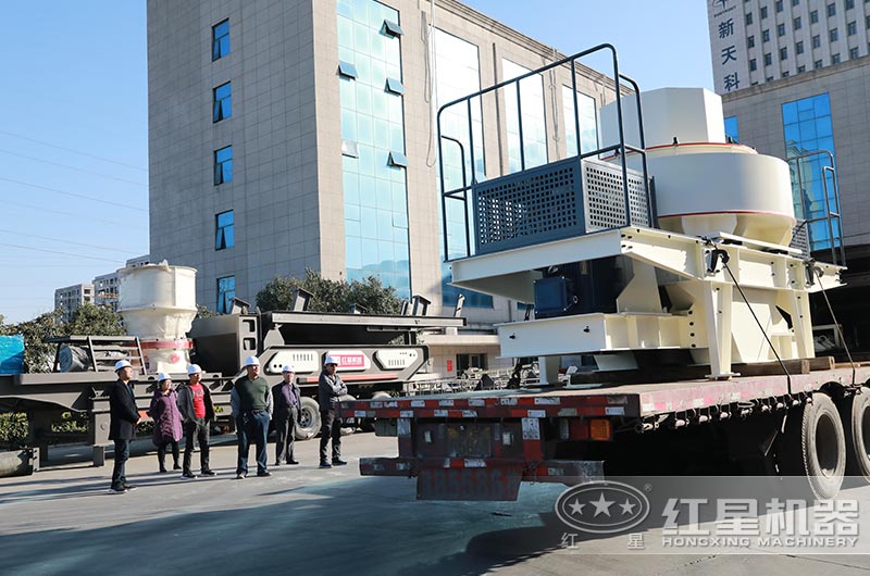 大型碎石磨砂機(jī)發(fā)貨現(xiàn)場圖 大型碎石磨砂機(jī)發(fā)貨現(xiàn)場圖