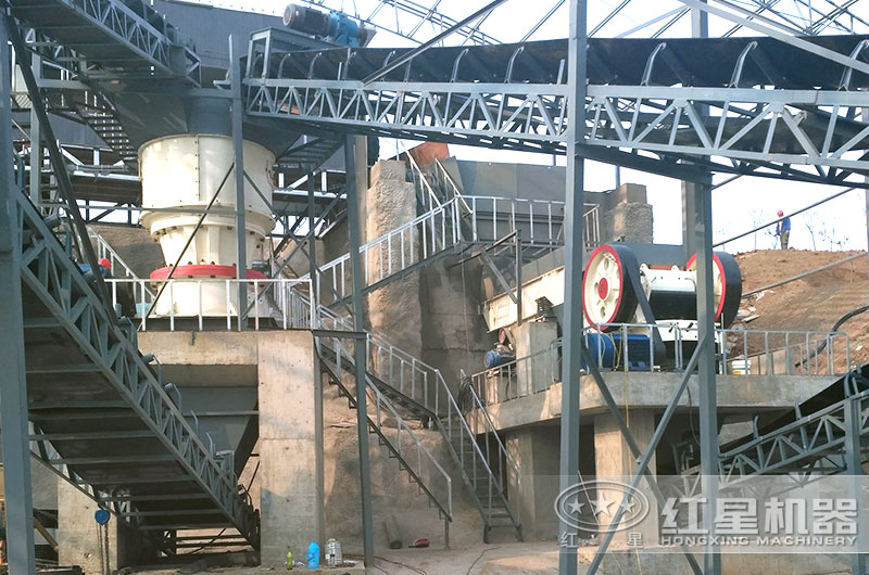 江蘇時產(chǎn)200噸花崗巖破碎制砂生產(chǎn)現(xiàn)場 江蘇時產(chǎn)200噸花崗巖破碎制砂生產(chǎn)現(xiàn)場