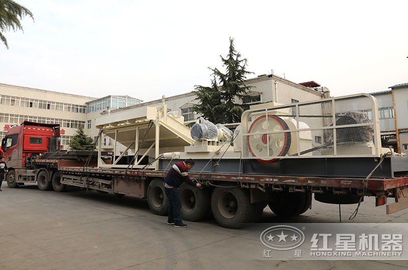 雙輥破碎機設備發(fā)貨現場圖 雙輥破碎機設備發(fā)貨現場圖