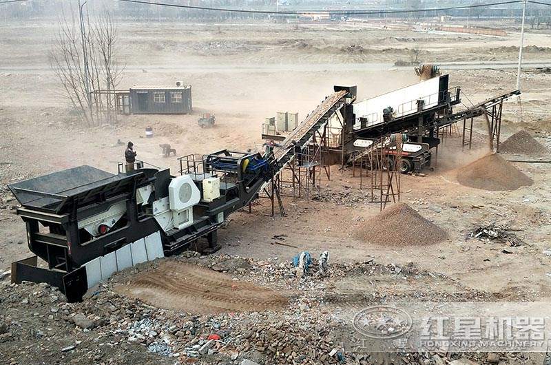 兩臺(tái)作業(yè)的建筑垃圾破碎站 兩臺(tái)作業(yè)的建筑垃圾破碎站