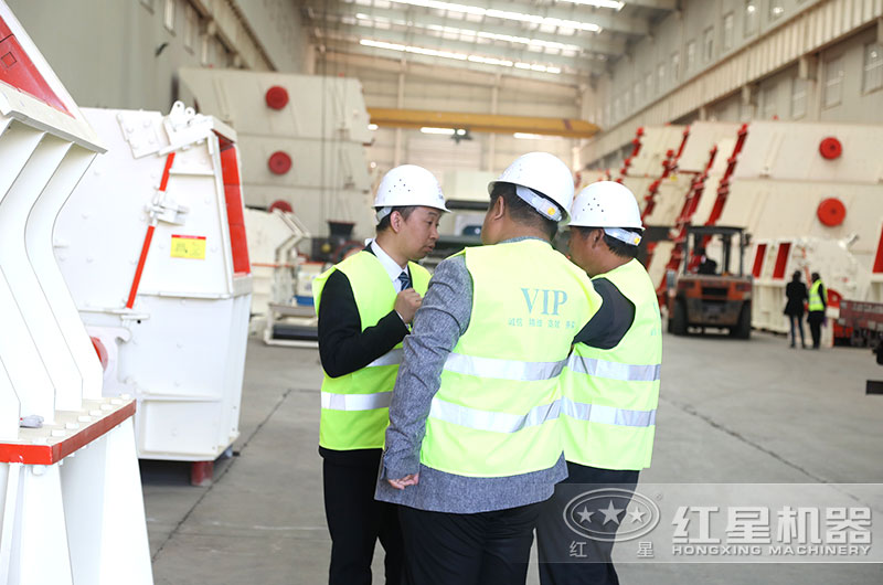 反擊破客戶來廠參觀 反擊破客戶來廠參觀