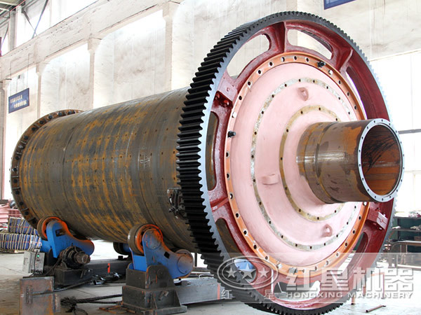 球磨機(jī)生產(chǎn)車(chē)間 球磨機(jī)生產(chǎn)車(chē)間