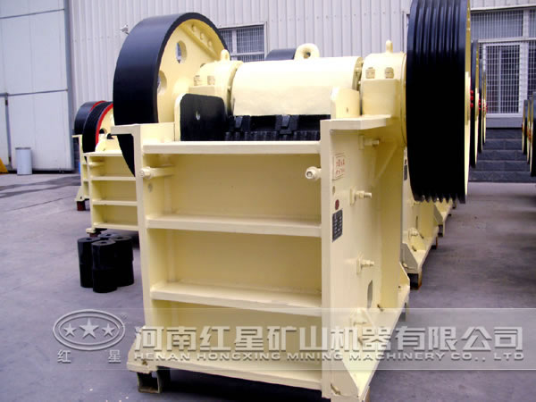 鋯石破碎機(jī) 鋯石破碎機(jī)