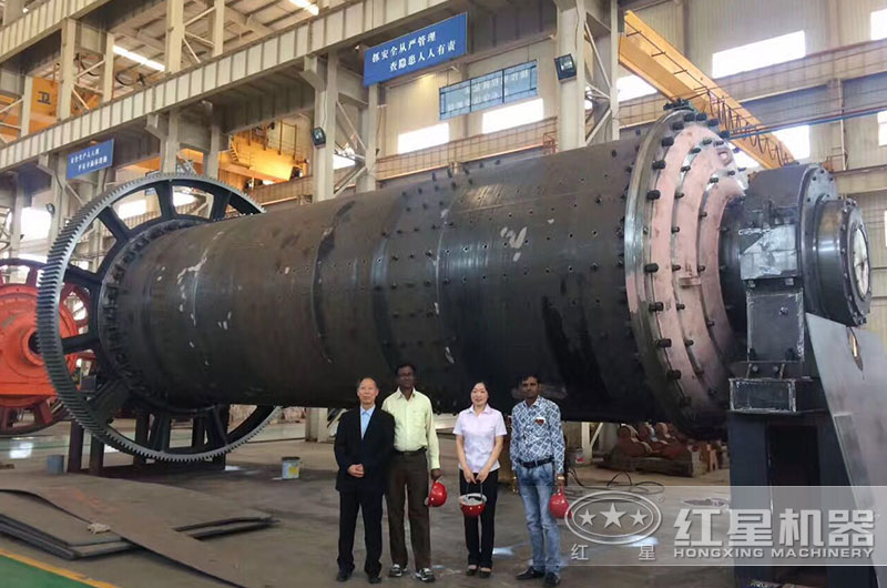 客戶來廠參觀球磨機設備 客戶來廠參觀球磨機設備