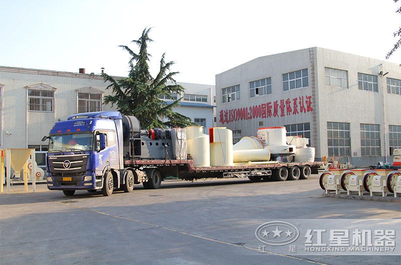 小型高嶺土雷蒙磨粉機發(fā)貨現(xiàn)場 小型高嶺土雷蒙磨粉機發(fā)貨現(xiàn)場