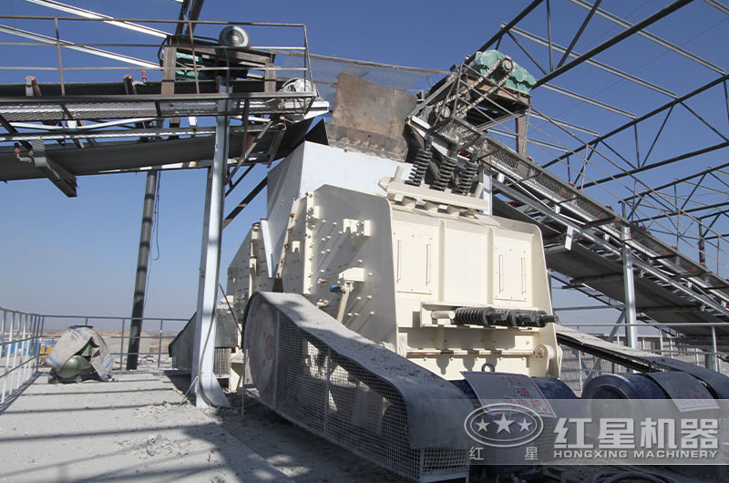 反擊式碎石機作業現場 反擊式碎石機作業現場